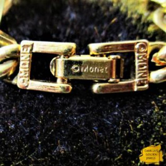 Monet Chain-Linked Necklace - Picture 4 of 6